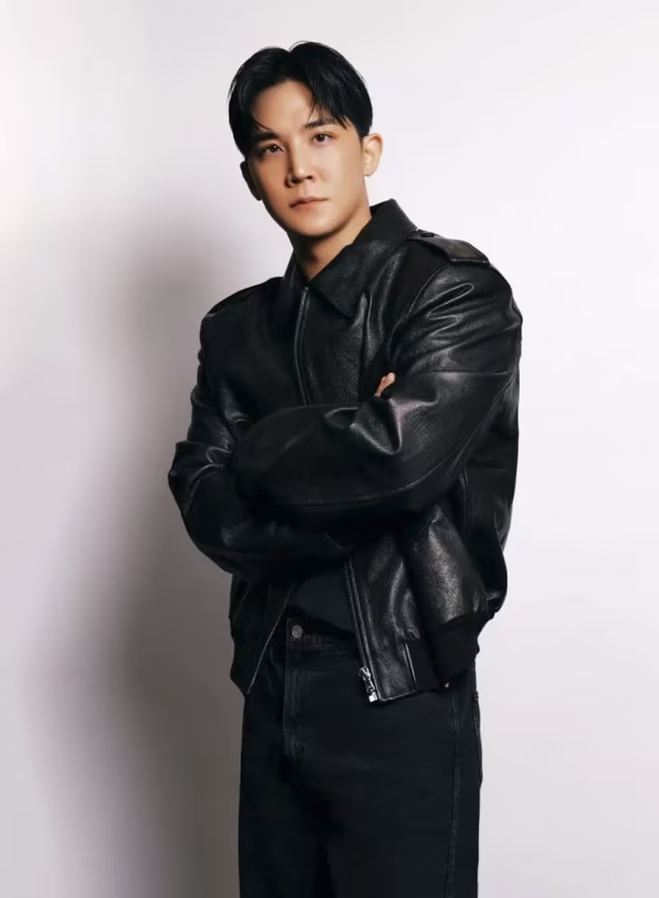 Bắt khẩn cấp nam ca sĩ ki&ecirc;m &ldquo;anh sếp showbiz&rdquo; ngay đầu năm mới- Ảnh 2.