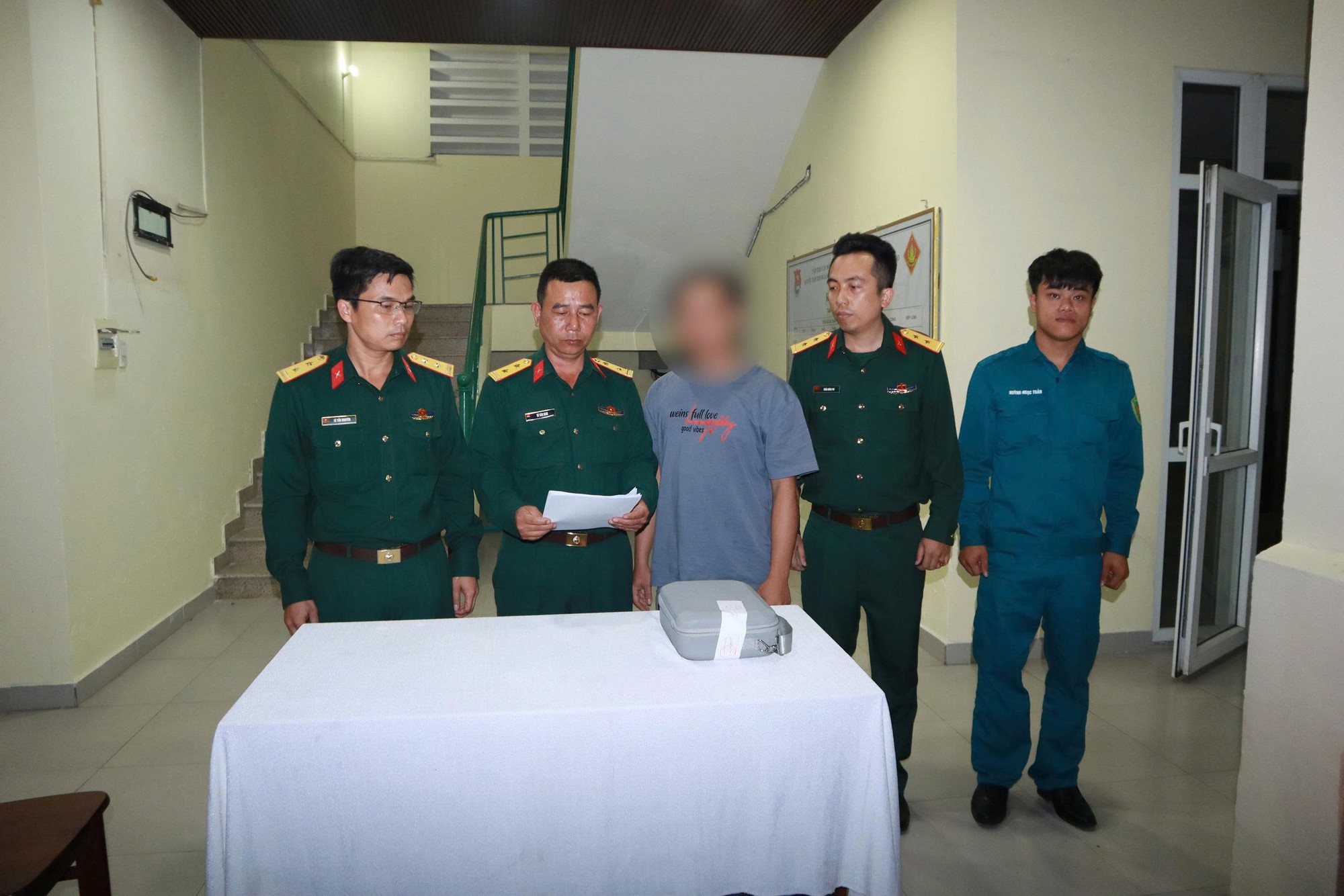 Flycam x&acirc;m nhập v&ugrave;ng cấm: Lần n&agrave;y bị ph&aacute;t hiện ở ven biển Đ&agrave; Nẵng- Ảnh 2.