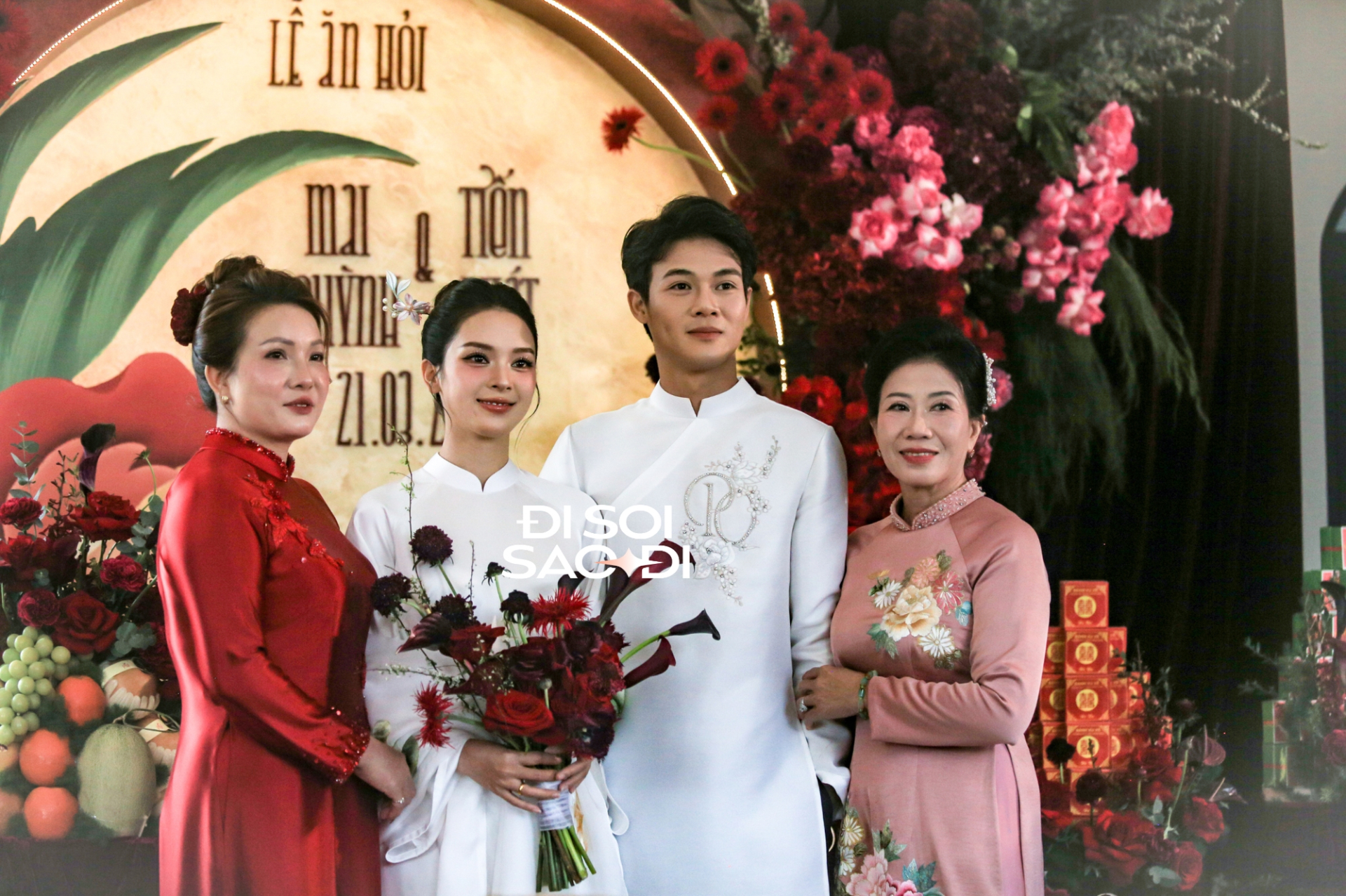 Mẹ Quỳnh Lương kh&oacute;c nức nở tiễn con: "Lấy chồng gi&agrave;u, được y&ecirc;u thương nhưng l&agrave; chồng xa th&igrave; vẫn buồn..."- Ảnh 2.