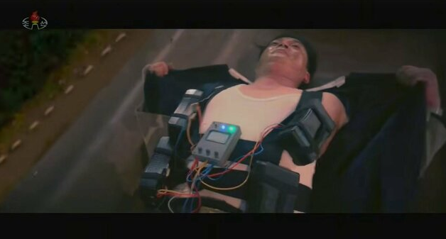 Triều Tiên phát sóng phim chưa từng có về âm mưu ám sát lãnh đạo tối cao- Ảnh 1. Triều Tiên phát sóng phim chưa từng có về âm mưu ám sát lãnh đạo tối cao- Ảnh 1.