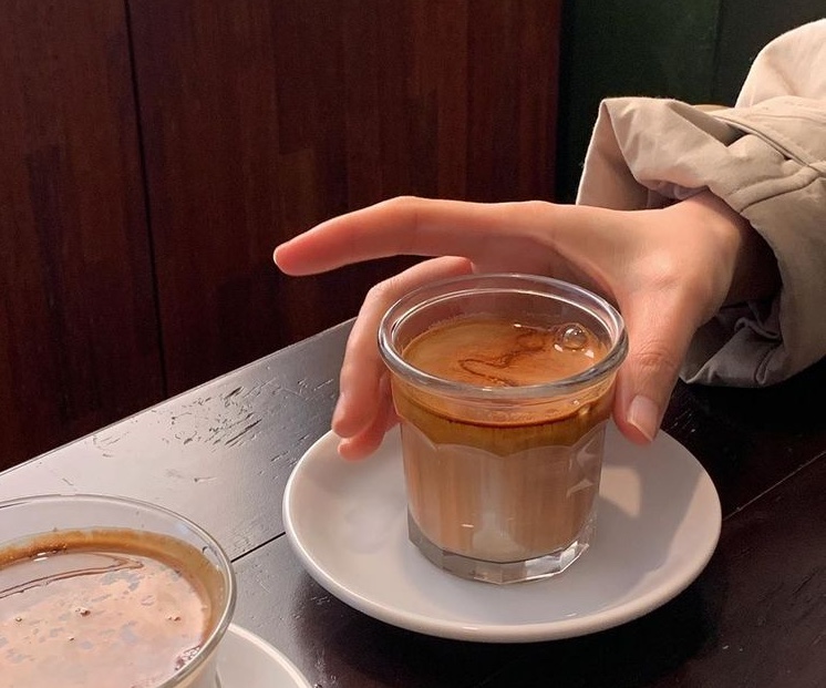 4 sai lầm khi uống c&agrave; ph&ecirc; g&acirc;y tăng c&acirc;n, c&agrave;ng uống c&agrave;ng mệt: Dễ mắc phải khi trở lại guồng l&agrave;m việc sau nghỉ Tết- Ảnh 2.