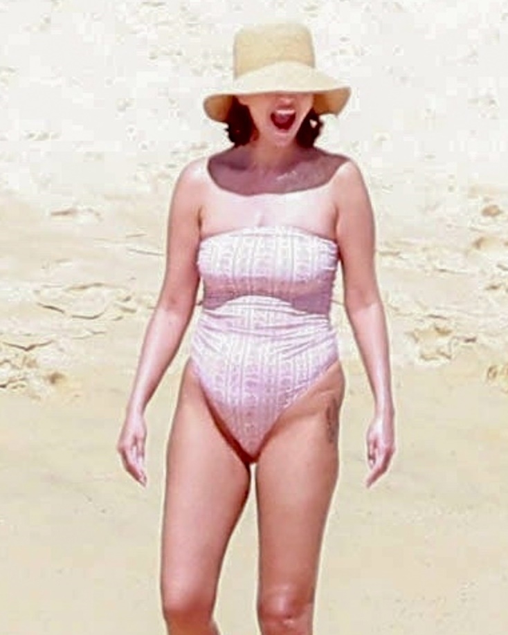 Selena Gomez mang thai con đầu l&ograve;ng?- Ảnh 2.