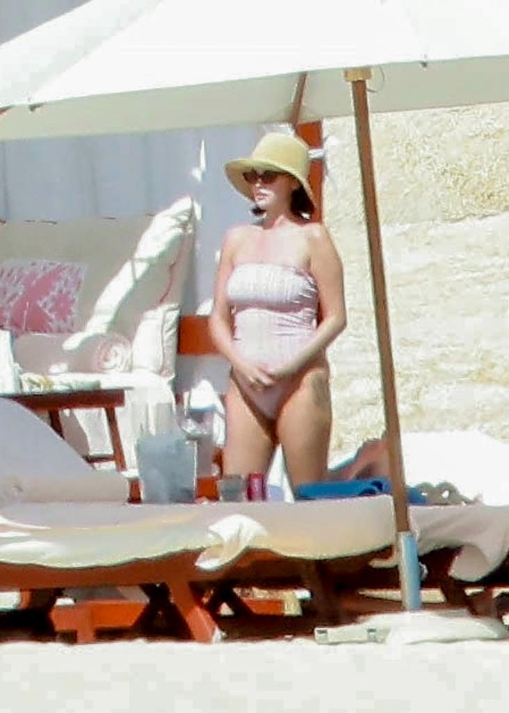 Selena Gomez mang thai con đầu l&ograve;ng?- Ảnh 1.