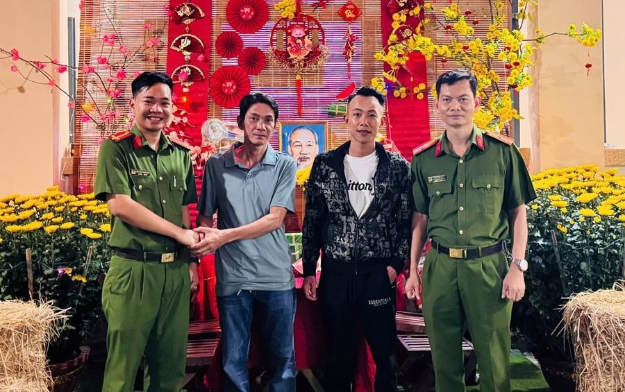 Vừa nhận 200 triệu đồng chuyển khoản th&agrave;nh c&ocirc;ng: Thanh ni&ecirc;n SN 1996 bị c&ocirc;ng an y&ecirc;u cầu giữ nguy&ecirc;n hiện trạng số tiền để t&igrave;m người đ&atilde; giao dịch- Ảnh 2.