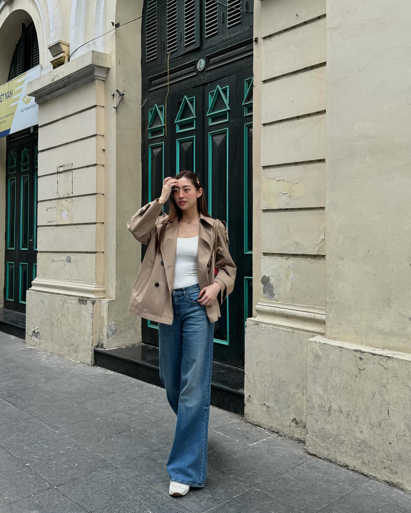 Mặc quần ống rộng sành điệu suốt bốn mùa chỉ với 5 công thức- Ảnh 5. Mặc quần ống rộng sành điệu suốt bốn mùa chỉ với 5 công thức- Ảnh 5.