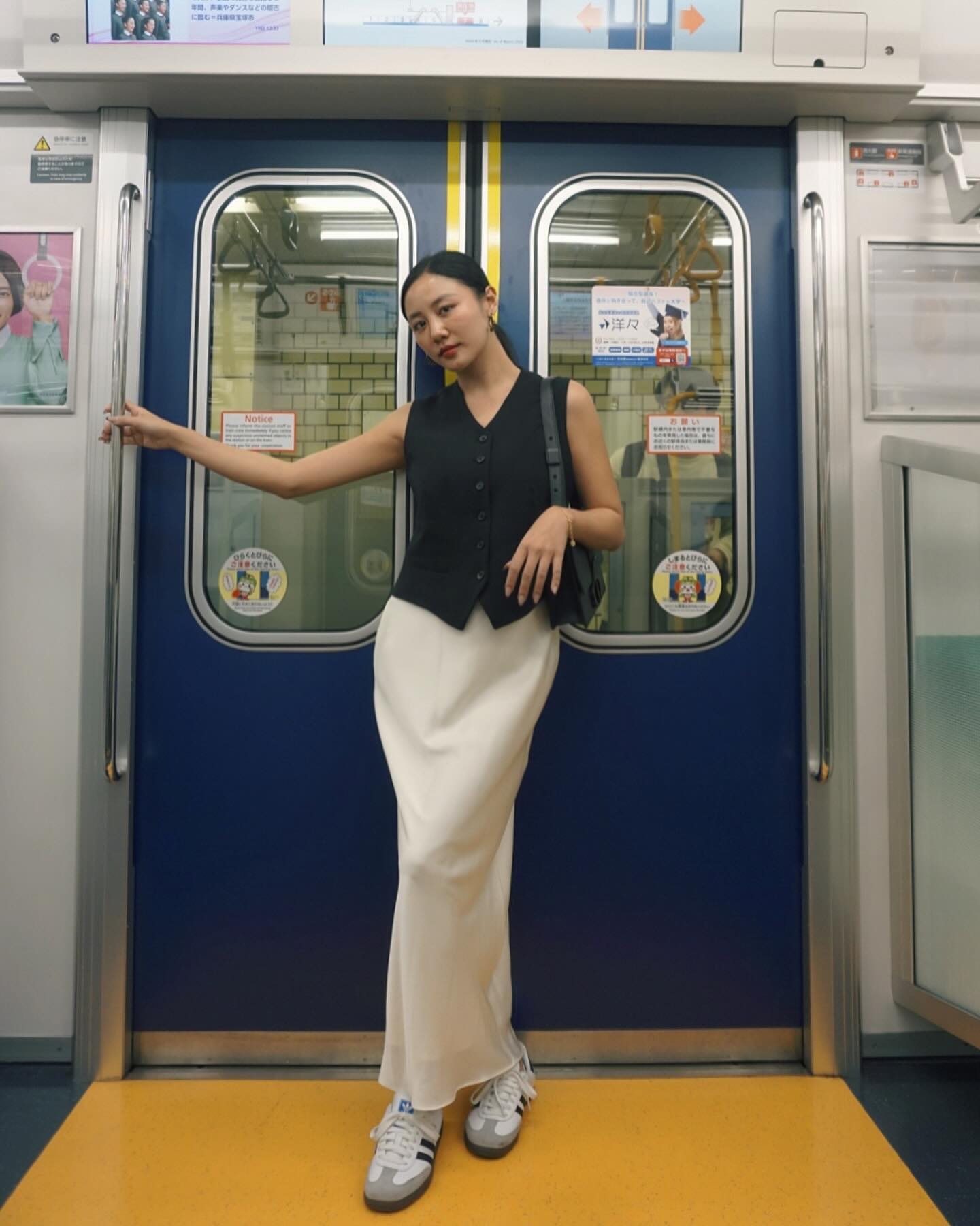 Văn Mai Hương đam m&ecirc; diện đồ basic, nhưng style bộ n&agrave;o cũng nổi bật- Ảnh 7.