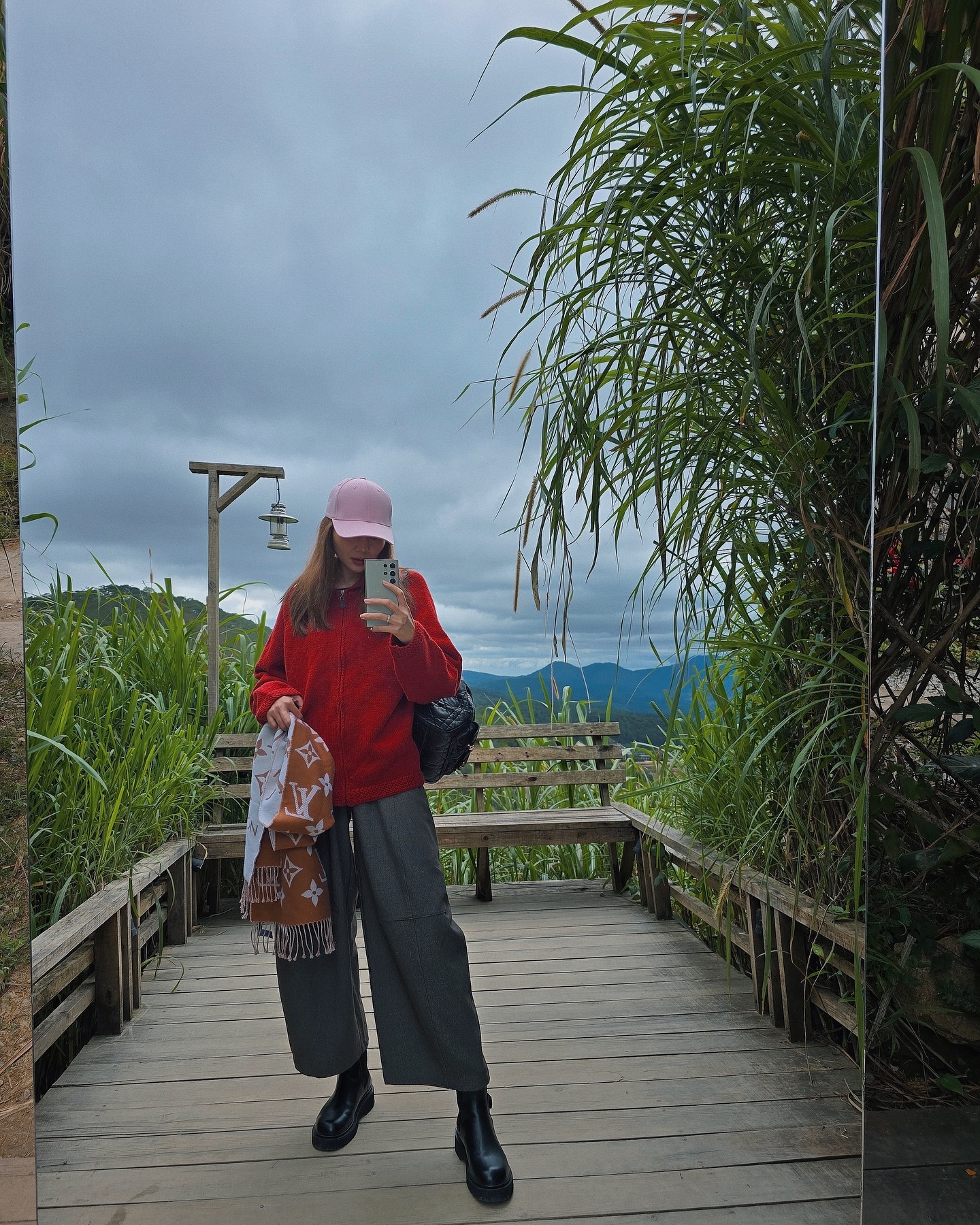 Mặc quần ống rộng sành điệu suốt bốn mùa chỉ với 5 công thức- Ảnh 2. Mặc quần ống rộng sành điệu suốt bốn mùa chỉ với 5 công thức- Ảnh 2.