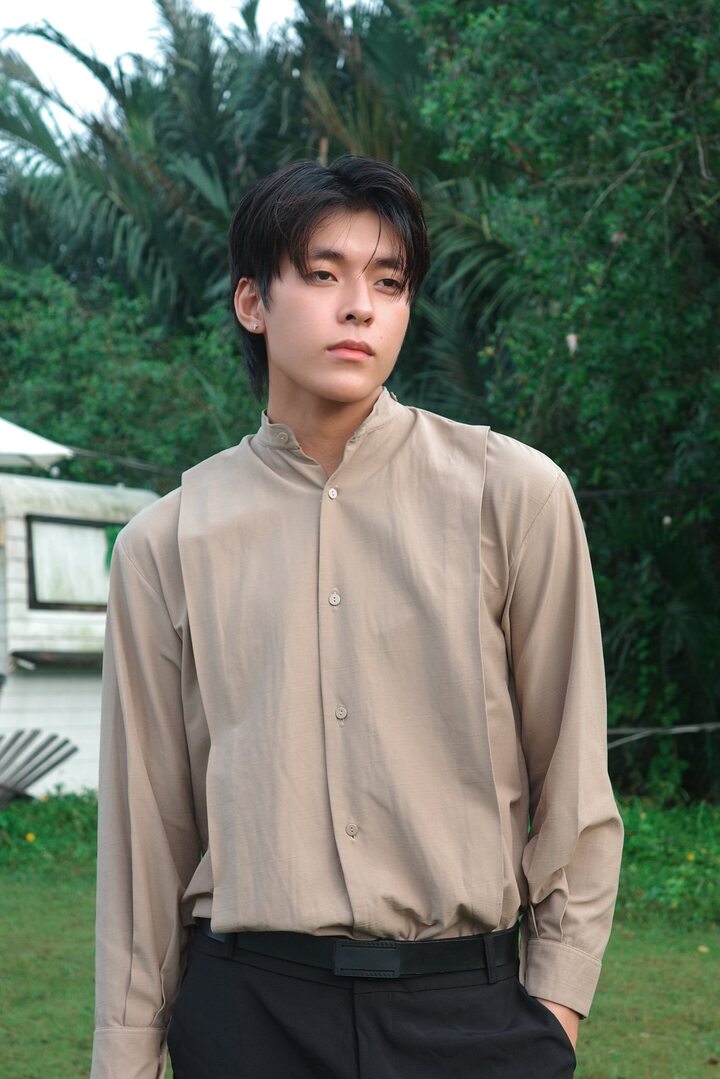 Điều &iacute;t biết về mỹ nam cao 1m92 đ&oacute;ng ch&iacute;nh phim đang dẫn đầu ph&ograve;ng v&eacute; Việt- Ảnh 5.