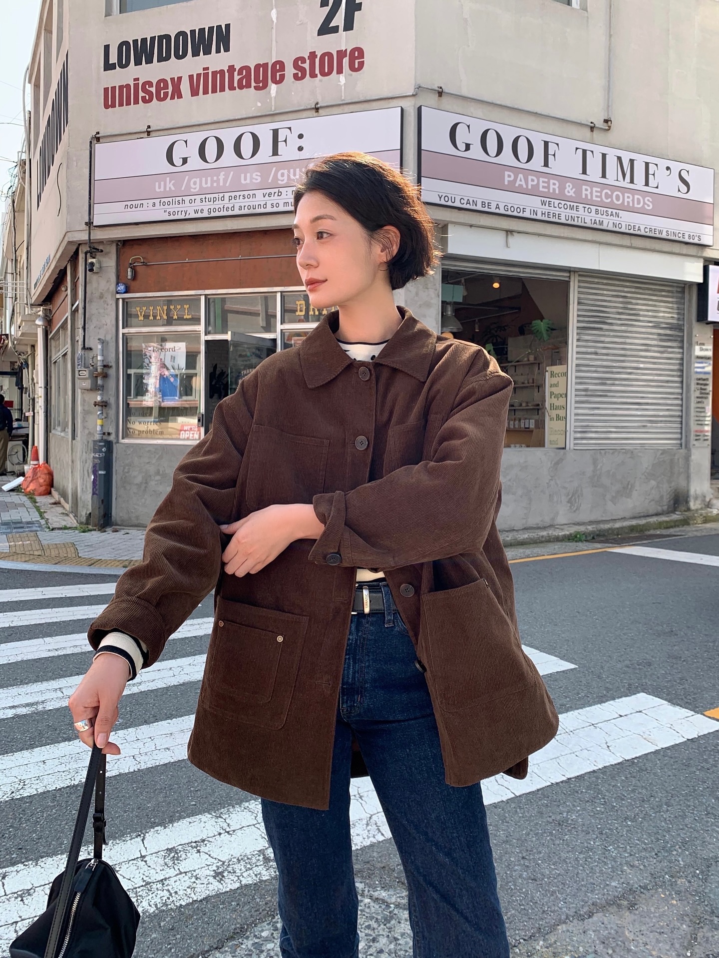 Mặc quần jeans m&agrave; muốn to&aacute;t l&ecirc;n kh&iacute; chất sang trọng, chị em chỉ cần 4 mẹo- Ảnh 7.