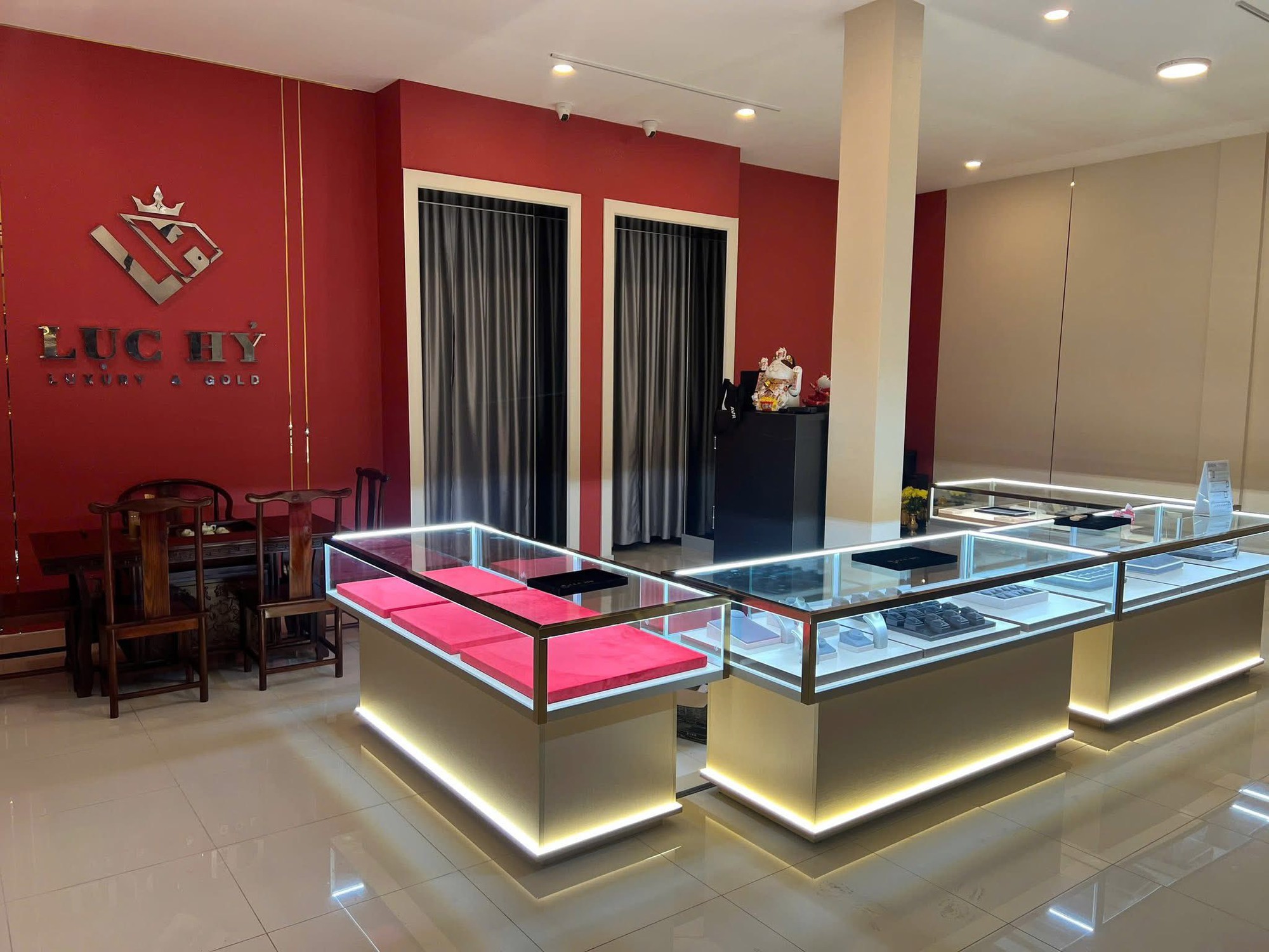 "Thảo G&agrave;" l&agrave; ai? Sự thật về anh ch&agrave;ng b&aacute;n quần &aacute;o online trở th&agrave;nh CEO chuỗi cửa h&agrave;ng kim cương chỉ sau 2 năm- Ảnh 3.