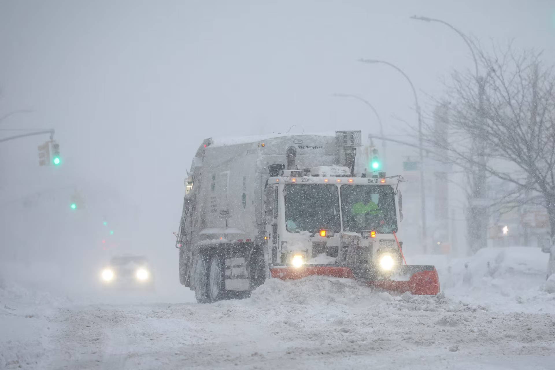 Ph&iacute;a sau khung cảnh New York trắng x&oacute;a như cổ t&iacute;ch những ng&agrave;y n&agrave;y- Ảnh 9.