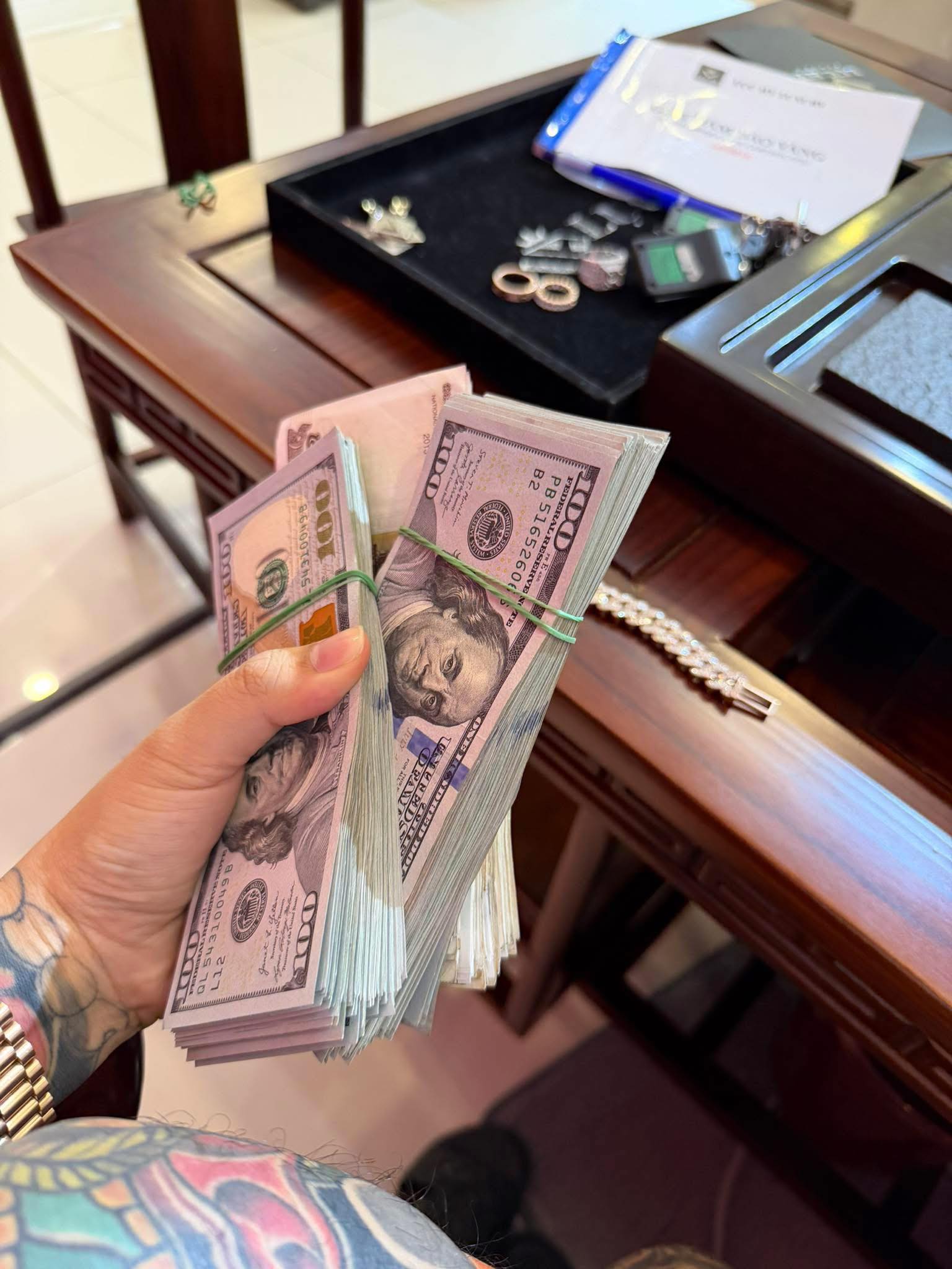 "Thảo G&agrave;" l&agrave; ai? Sự thật về anh ch&agrave;ng b&aacute;n quần &aacute;o online trở th&agrave;nh CEO chuỗi cửa h&agrave;ng kim cương chỉ sau 2 năm- Ảnh 5.