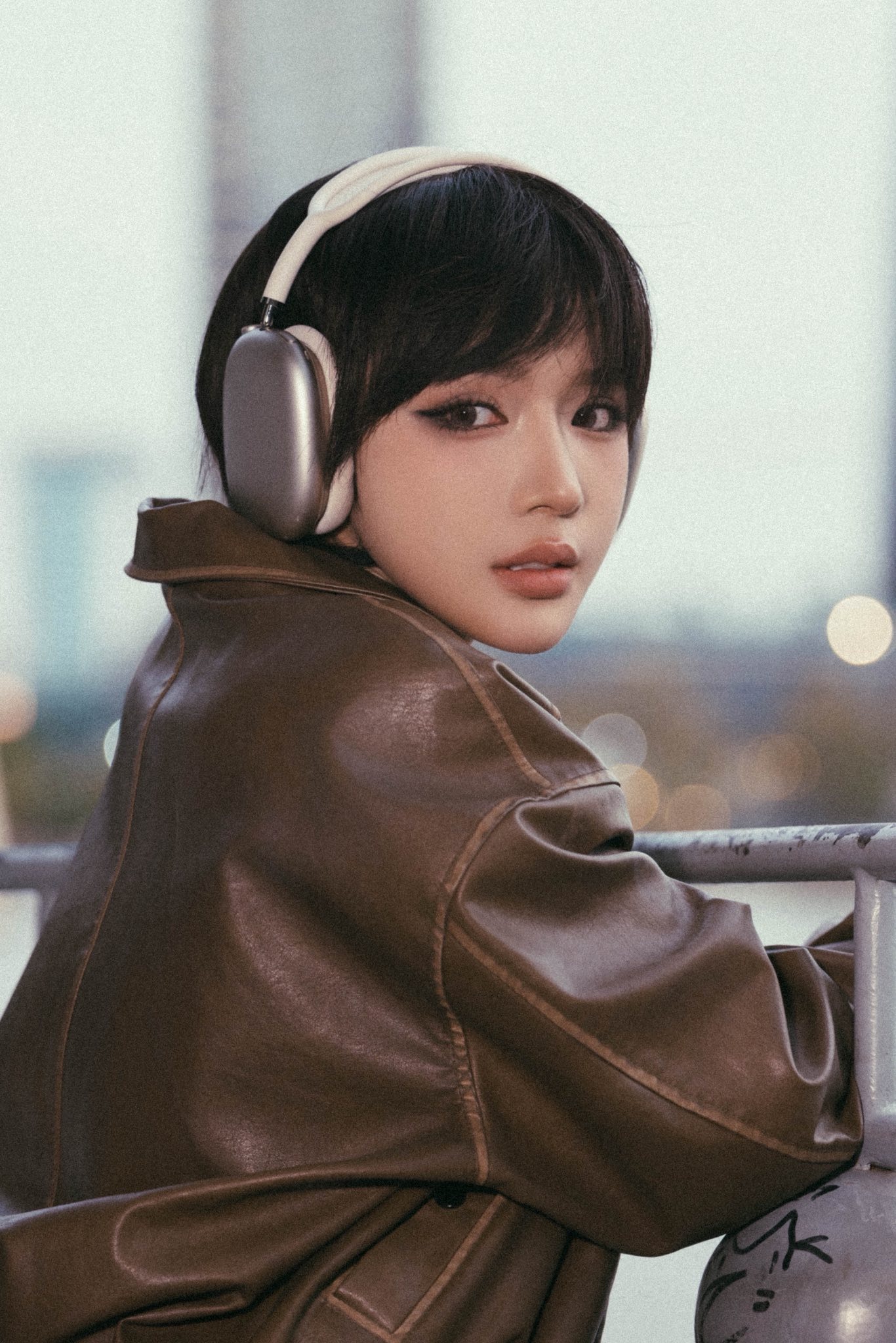 Nữ chính phim Thỏ Ơi!!: Mặc đẹp không trượt phát nào, xuất hiện ở đâu thì nơi đó chính là Milano- Ảnh 8. Nữ chính phim Thỏ Ơi!!: Mặc đẹp không trượt phát nào, xuất hiện ở đâu thì nơi đó chính là Milano- Ảnh 8.