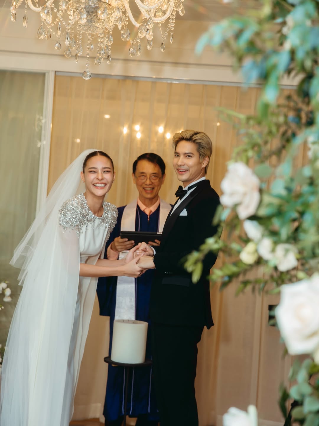 Hoa hậu Ho&agrave;n vũ bất ngờ th&uacute; nhận kết h&ocirc;n từ tận 2 năm trước, danh t&iacute;nh &ocirc;ng x&atilde; khiến c&ocirc;ng ch&uacute;ng 