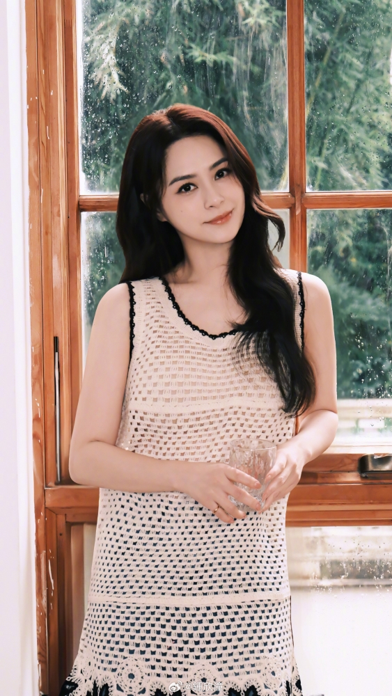 Nữ diễn viên phim giờ vàng tự nhận là visual của công ty, trước nay chưa biết xấu là gì- Ảnh 8. Nữ diễn viên phim giờ vàng tự nhận là visual của công ty, trước nay chưa biết xấu là gì- Ảnh 8.