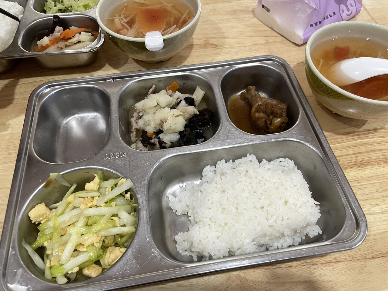 C&ocirc; g&aacute;i sinh năm 1998 chuyển v&agrave;o viện dưỡng l&atilde;o sống, trả 6 triệu đồng/th&aacute;ng cho chi ph&iacute; ăn ở: 'Cuộc sống rất ho&agrave;n hảo'- Ảnh 2.