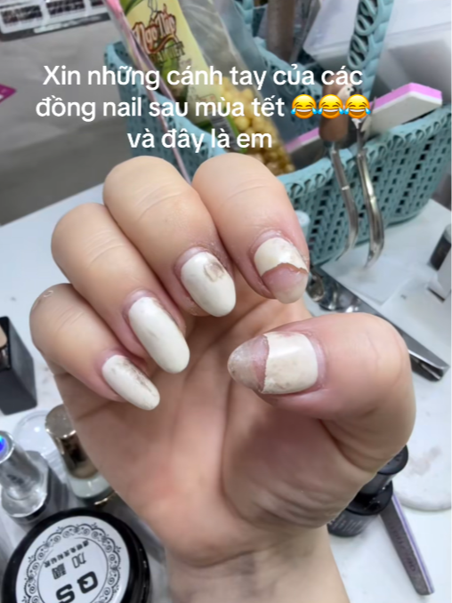 Cảnh tượng h&atilde;i h&ugrave;ng của những bộ nail sau Tết- Ảnh 2.