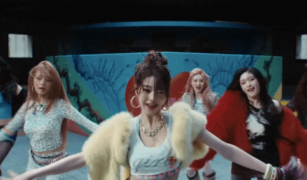 C&acirc;u trả lời cho sự hết thời của nh&oacute;m nữ "đẹp kh&ocirc;ng lỗ hổng", c&ocirc;ng ch&uacute;a Kpop c&ograve;n l&acirc;u mới flop!- Ảnh 5.