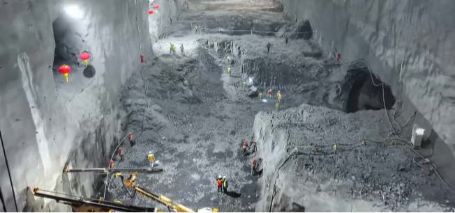 Trung Quốc khiến thế giới bất ngờ khi ch&ocirc;n "tr&aacute;i tim" ở độ s&acirc;u 500m: Chưa c&oacute; quốc gia n&agrave;o l&agrave;m như vậy- Ảnh 1.