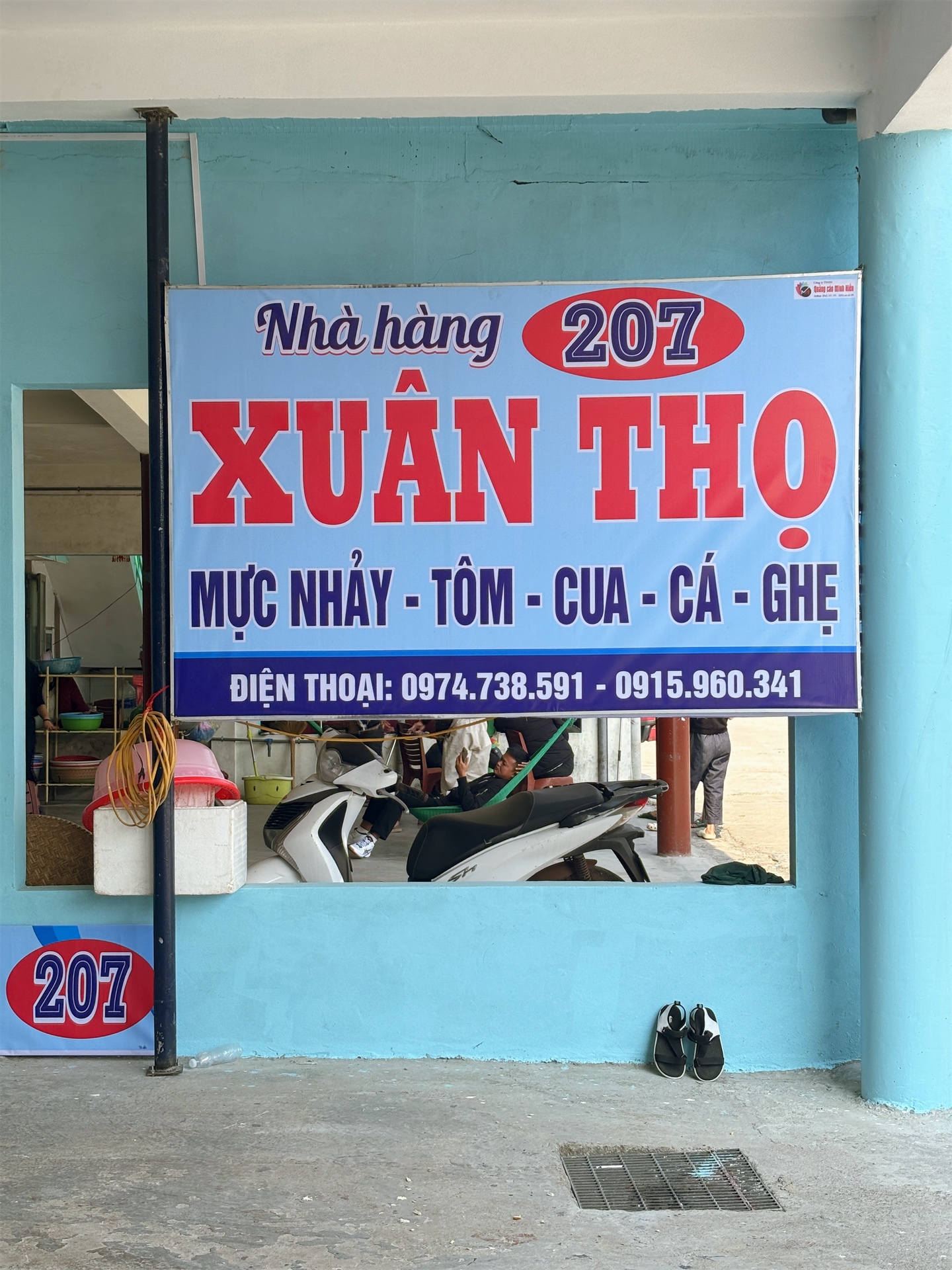 Du Xu&acirc;n dọc miền biển: Gh&eacute; Vũng &Aacute;ng ăn mực nhảy - đệ nhất gỏi của giới s&agrave;nh ăn- Ảnh 7.