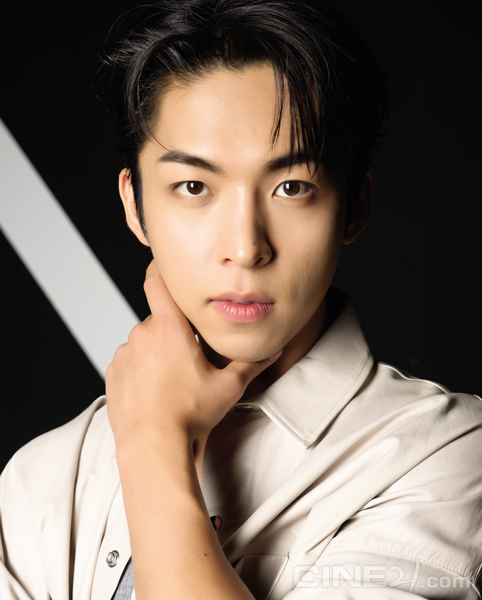 Đ&aacute;m cưới lạ của cặp sao C&ocirc; Đi M&agrave; Lấy Chồng T&ocirc;i: Bạn trai ch&uacute; rể lộ diện, &ograve;a kh&oacute;c tr&ecirc;n s&acirc;n khấu lụy t&igrave;nh?- Ảnh 3.