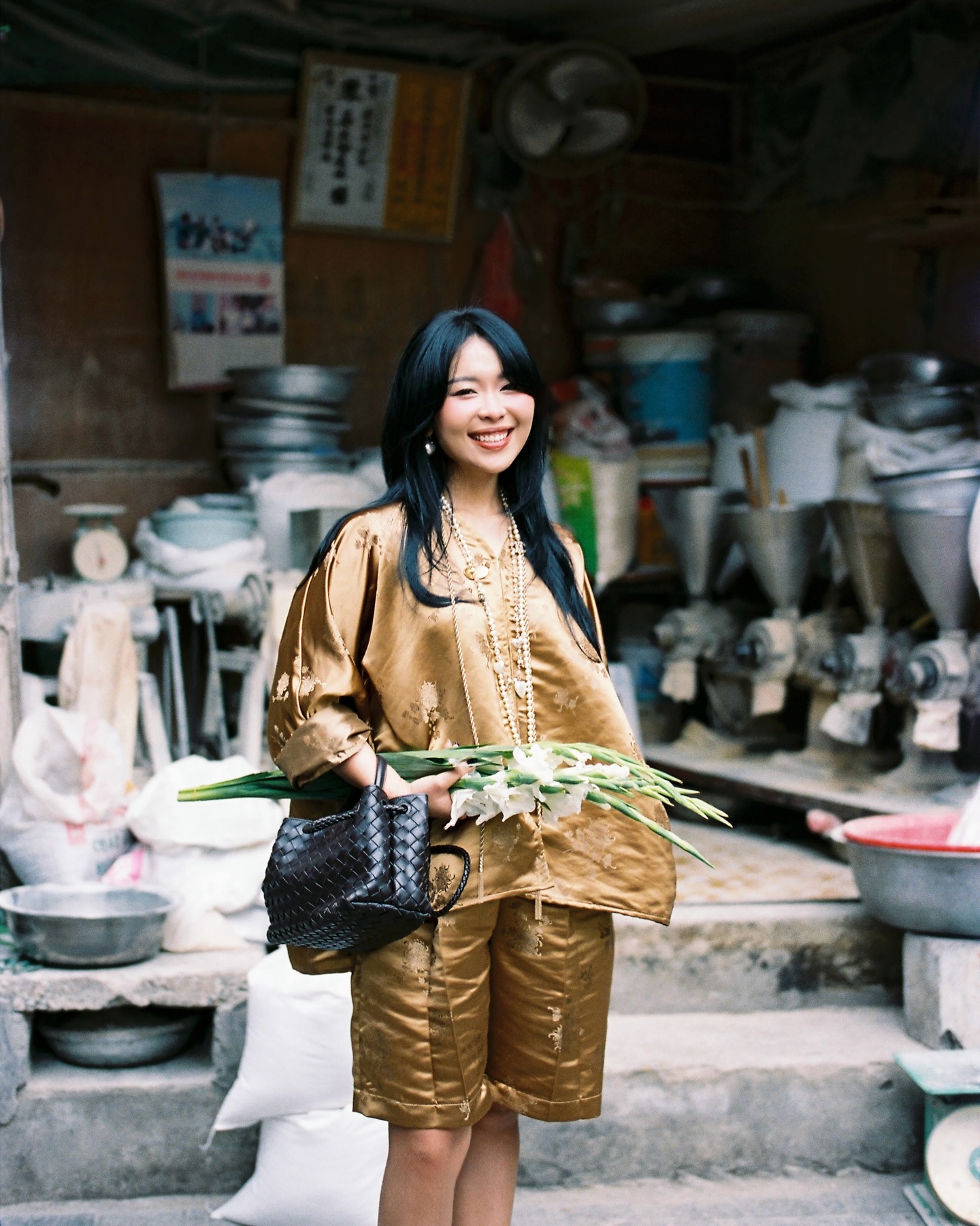 Đường đua &aacute;o b&agrave; ba sau m&ugrave;a Tết tưng bừng của mỹ nh&acirc;n Việt: Số 1 sắp th&agrave;nh d&acirc;u miền T&acirc;y lu&ocirc;n rồi!- Ảnh 5.