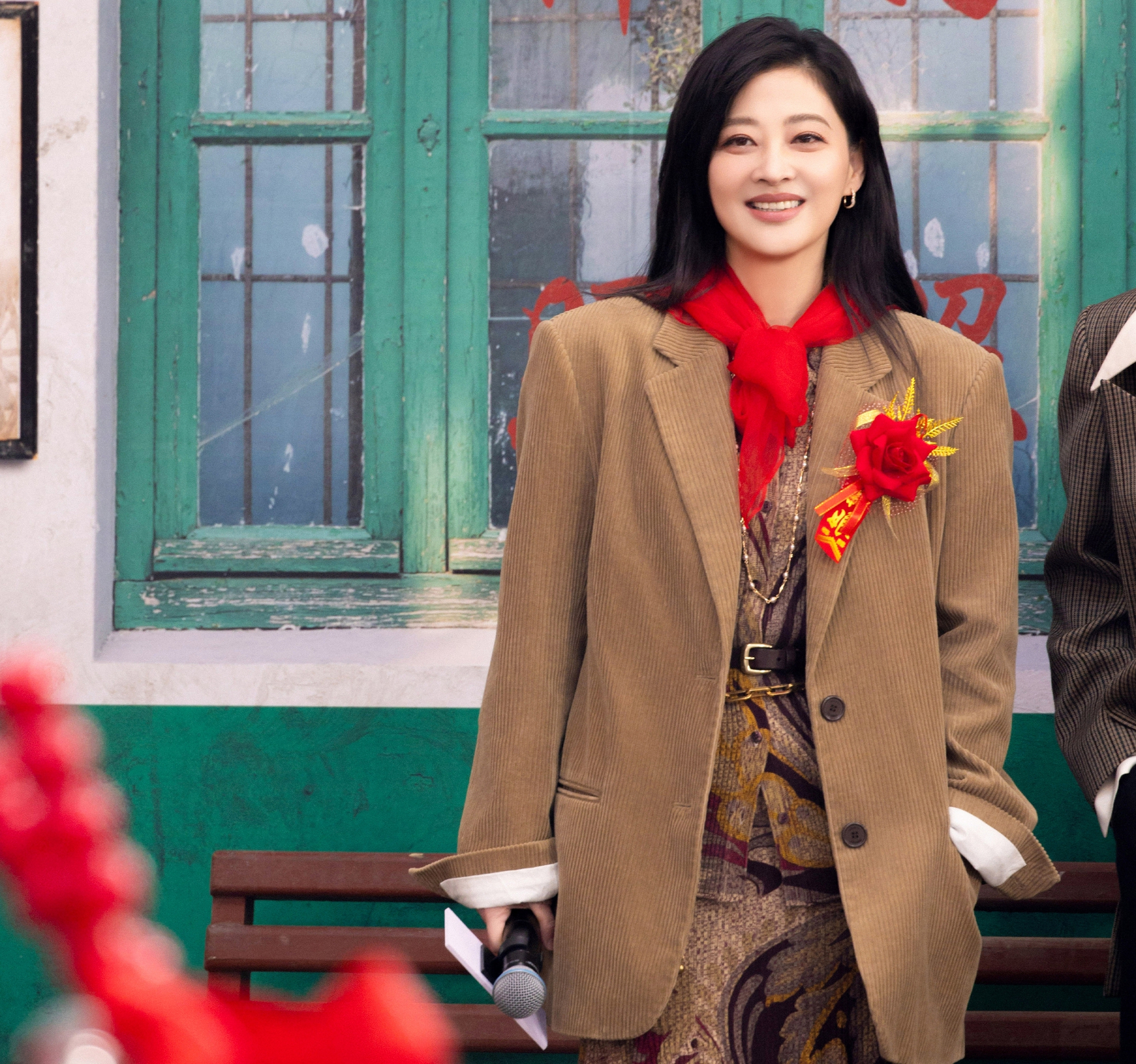 Ra mà xem phim Trung Quốc mới chiếu 10 phút đã chiếm top 1 rating cả nước, nữ chính là định nghĩa của hoàn hảo- Ảnh 5. Ra mà xem phim Trung Quốc mới chiếu 10 phút đã chiếm top 1 rating cả nước, nữ chính là định nghĩa của hoàn hảo- Ảnh 5.