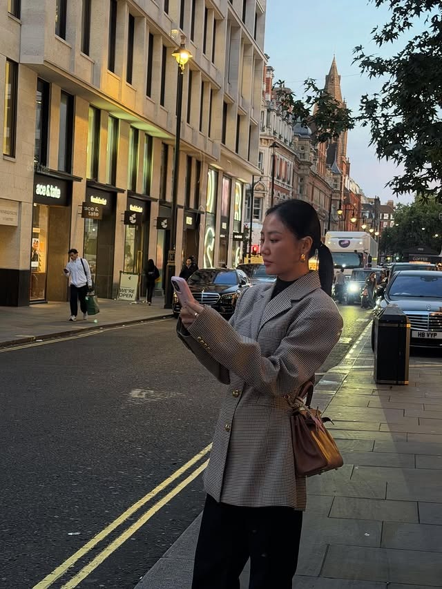 C&ocirc; g&aacute;i hot nhất Thỏ Ơi!!: Thoại c&acirc;u n&agrave;o cũng chấn động, mặc đẹp cả trong phim lẫn ngo&agrave;i đời- Ảnh 5.