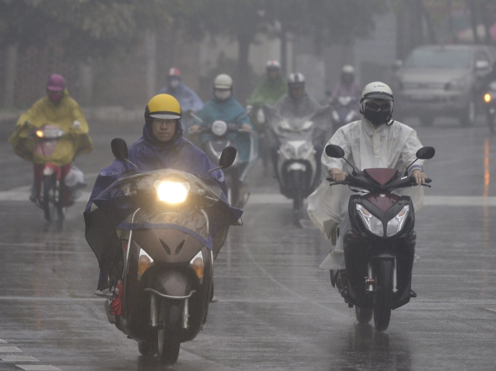 Việc đầu ti&ecirc;n cần l&agrave;m khi trời nồm ẩm: Nhiều người đang l&agrave;m ngược m&agrave; kh&ocirc;ng biết- Ảnh 1.