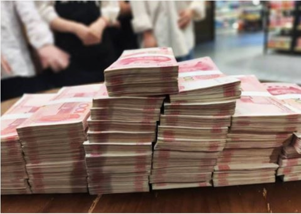 Ph&aacute;t hiện người đ&agrave;n &ocirc;ng vừa b&aacute;n v&agrave;ng l&atilde;i đậm 38 tỷ đồng đ&atilde; lập tức thực hiện hơn 2.000 giao dịch chuyển khoản- Ảnh 3.