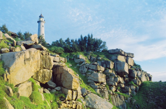 Kh&ocirc;ng phải Ph&uacute; Quốc, b&atilde;i biển hoang sơ n&agrave;y l&agrave; &ldquo;vi&ecirc;n ngọc ẩn m&igrave;nh&rdquo;, vừa c&oacute; n&uacute;i vừa c&oacute; suối, &iacute;t bị thương mại h&oacute;a- Ảnh 6.