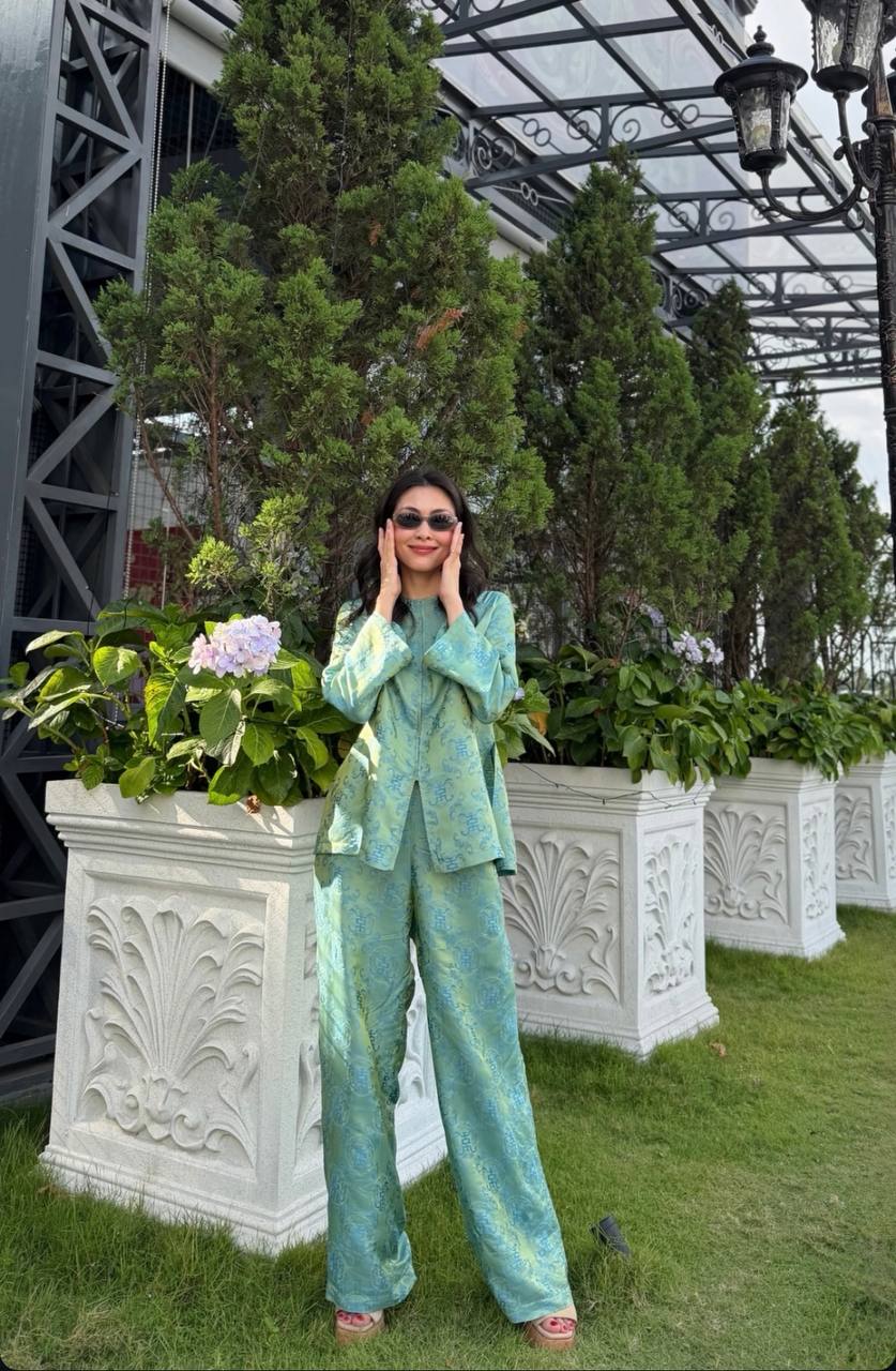 Tăng Thanh H&agrave; h&eacute; lộ c&aacute;ch gia đ&igrave;nh tỷ ph&uacute; đ&oacute;n Tết b&ecirc;n trong biệt thự- Ảnh 2.