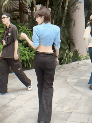 Đoạn clip 16 gi&acirc;y h&uacute;t gần 4 triệu người xem của mỹ nh&acirc;n Thỏ Ơi!!, c&oacute; g&igrave; m&agrave; hot vậy?- Ảnh 1.