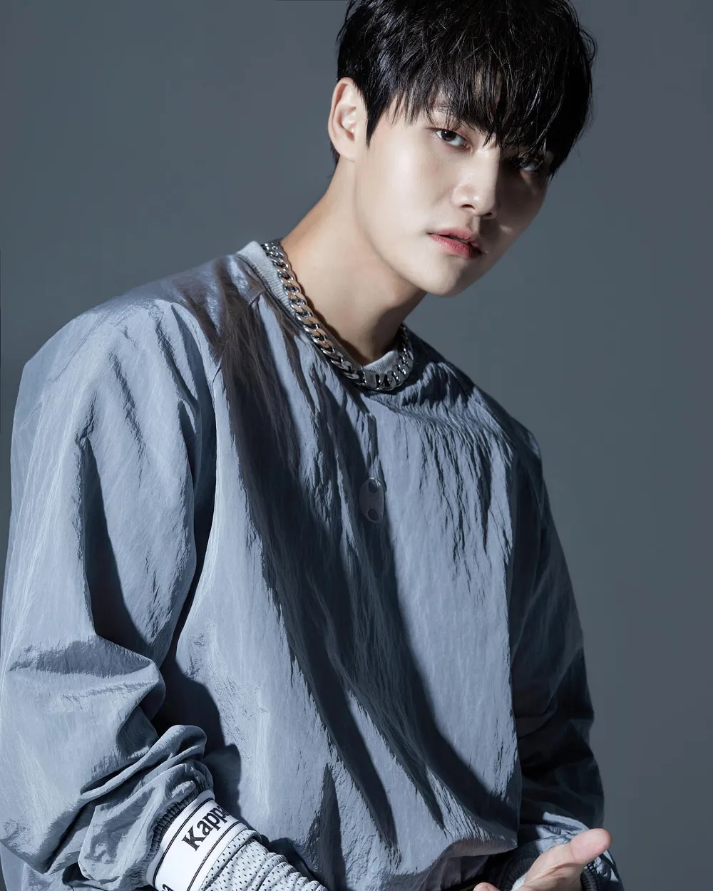 "Anh sếp showbiz" bị truy đuổi trong đ&ecirc;m, t&iacute;nh mạng ng&agrave;n c&acirc;n treo sợi t&oacute;c- Ảnh 3.