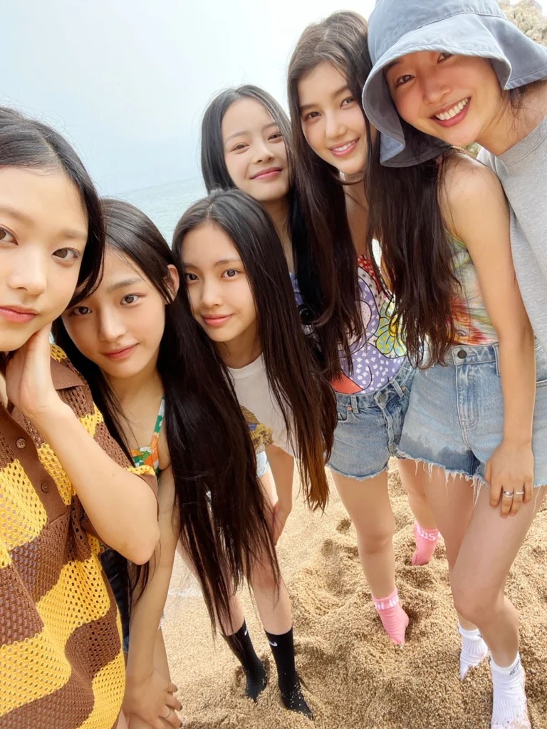 Người phụ nữ l&agrave;m loạn cả H&agrave;n Quốc bỏ 457 tỷ đồng cứu NewJeans- Ảnh 8.