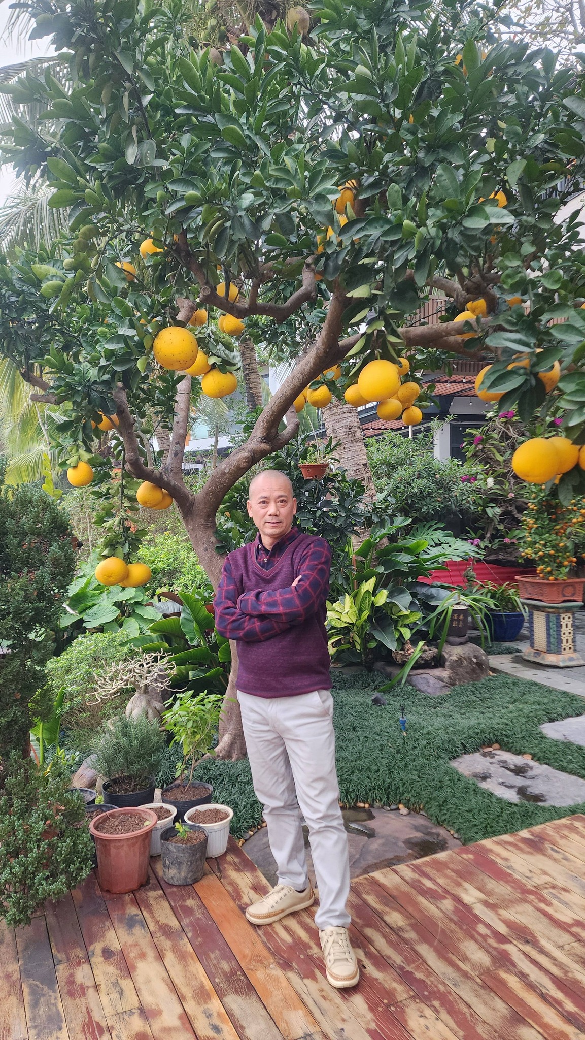 Nam nghệ sĩ c&oacute; nh&agrave; 4 tầng ở Linh Đ&agrave;m, kh&ocirc;ng đẹp vẫn nhiều c&ocirc; theo, cưới ch&acirc;n d&agrave;i thi hoa hậu k&eacute;m 9 tuổi- Ảnh 1.