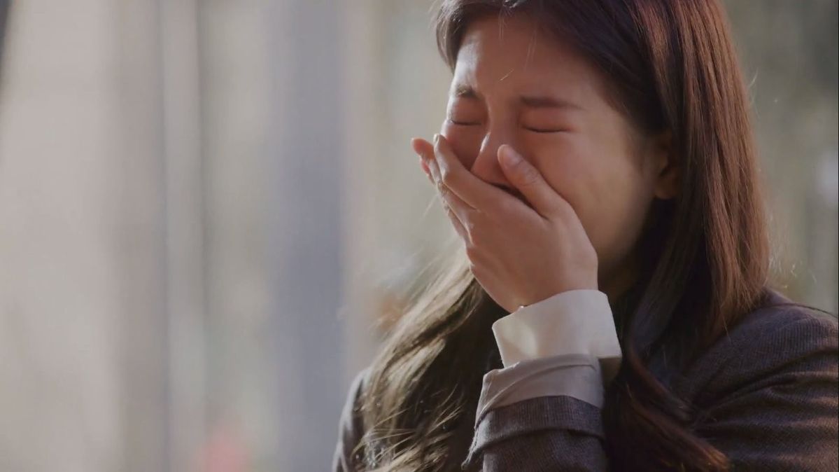 Gửi th&ecirc;m 12 triệu nữa l&agrave; c&oacute; 370 triệu mua v&agrave;ng, h&aacute;o hức vượt 1300km l&ecirc;n lại th&agrave;nh phố, ra ng&acirc;n h&agrave;ng th&igrave; nh&acirc;n vi&ecirc;n n&oacute;i: "Về nh&agrave; m&agrave; hỏi chồng chị"- Ảnh 2.