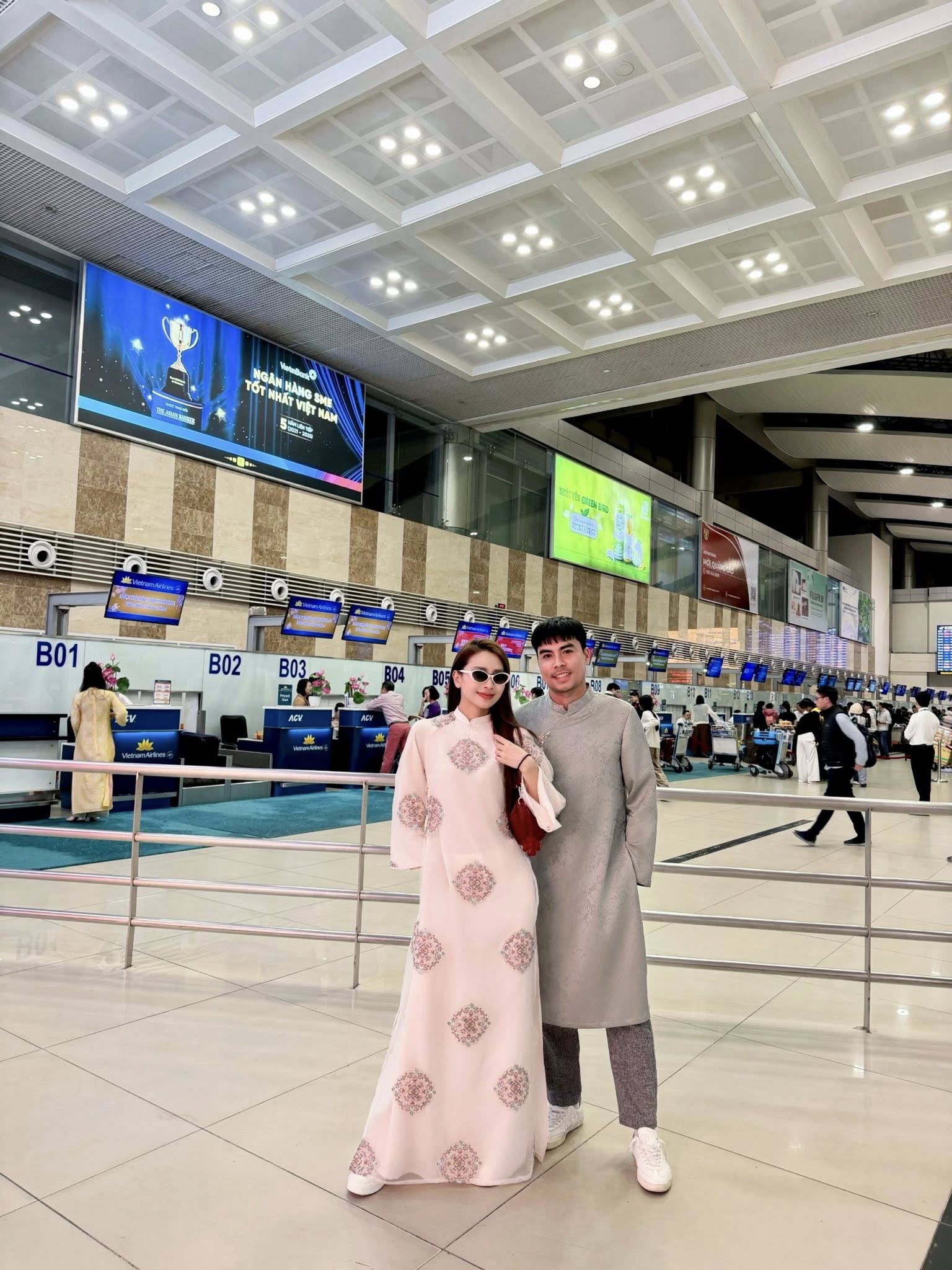 MC Huyền Trang M&ugrave; Tạt khoe tiệc chia tay độc th&acirc;n, lễ cưới với Đức Huy đang rất gần, cực th&acirc;n với gia đ&igrave;nh chồng- Ảnh 4.