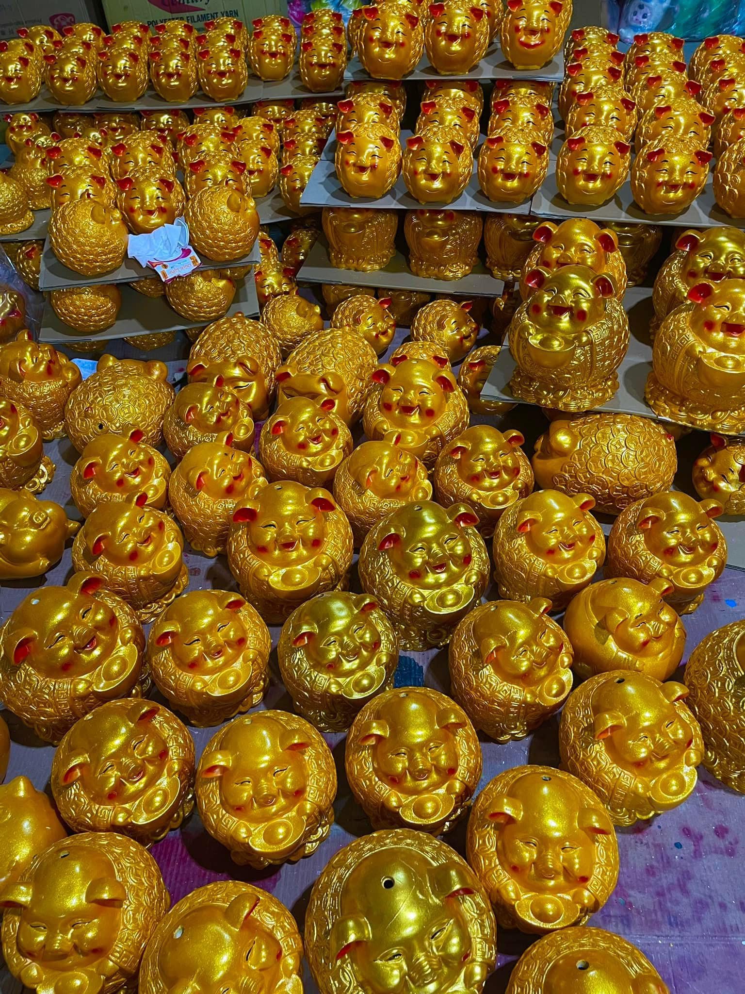 Ngoài vàng bạc, những mặt hàng nào đang “cháy hàng” dịp vía Thần Tài?- Ảnh 11. Ngoài vàng bạc, những mặt hàng nào đang “cháy hàng” dịp vía Thần Tài?- Ảnh 11.