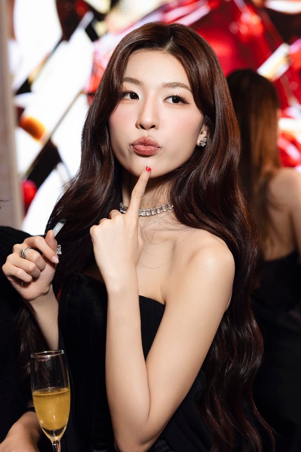 Trấn Thành muốn mời 3 nữ ca sĩ đóng phim Tết 2027: Có 1 người đẹp hơn thiên thần, đảm bảo cực hot- Ảnh 3. Trấn Thành muốn mời 3 nữ ca sĩ đóng phim Tết 2027: Có 1 người đẹp hơn thiên thần, đảm bảo cực hot- Ảnh 3.