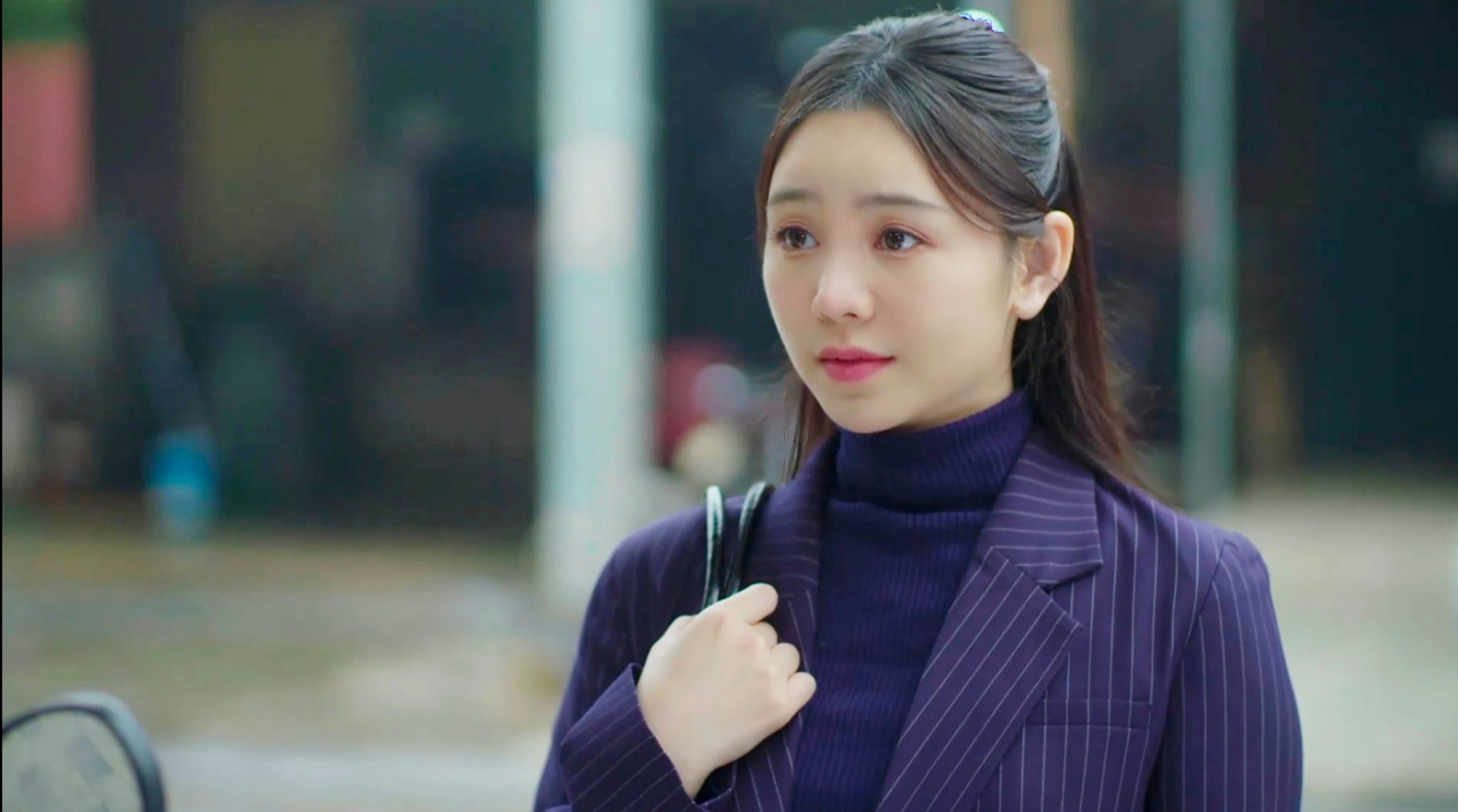 Phim Việt giờ v&agrave;ng g&acirc;y tranh c&atilde;i v&igrave; b&ocirc;i xấu h&igrave;nh ảnh nh&agrave; gi&aacute;o- Ảnh 4.