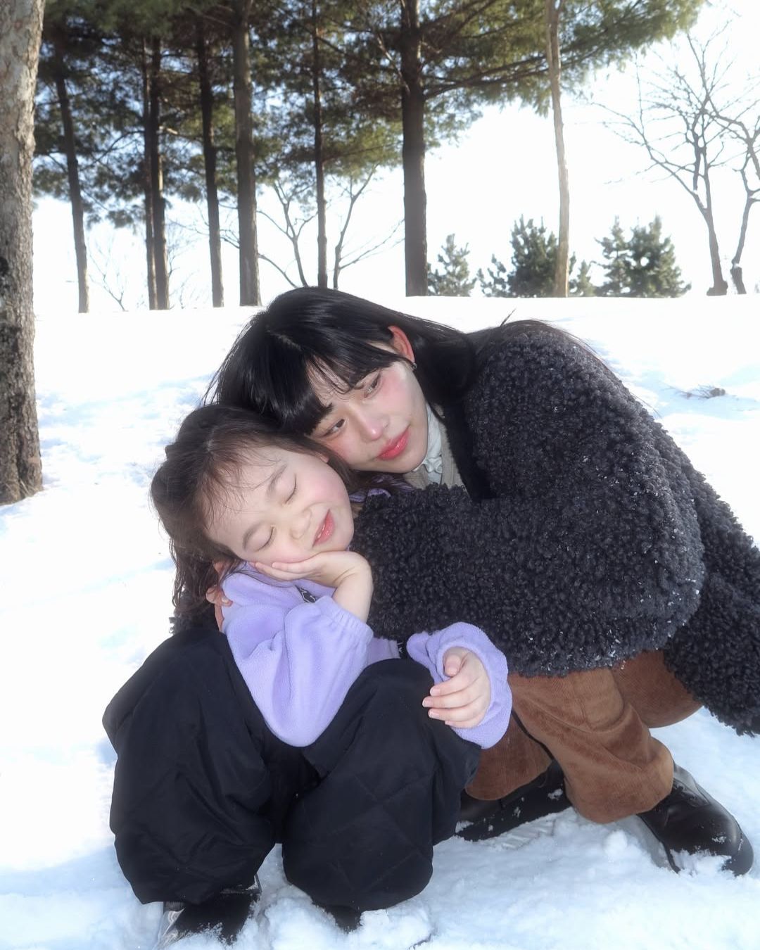 Qu&aacute; khứ g&acirc;y sốc của nữ ph&aacute;p sư sinh năm 1998 đang vụt s&aacute;ng ở show t&acirc;m linh H&agrave;n Quốc- Ảnh 6.