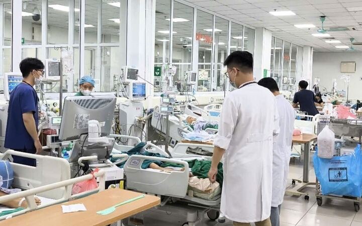 5 bệnh dễ ập đến sau những ng&agrave;y ăn uống thả ga, rượu bia dịp Tết- Ảnh 1.