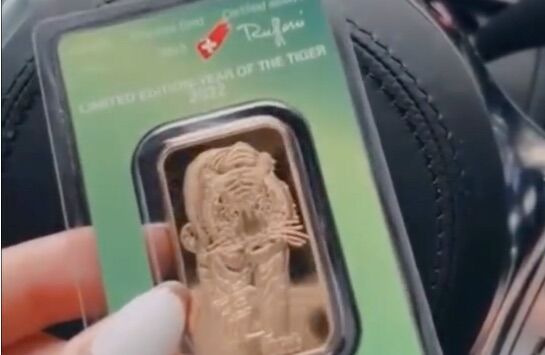 B&aacute;n hơn 8 chỉ v&agrave;ng gi&aacute; 133 triệu đồng, người đ&agrave;n &ocirc;ng lập tức bị điều tra- Ảnh 1.