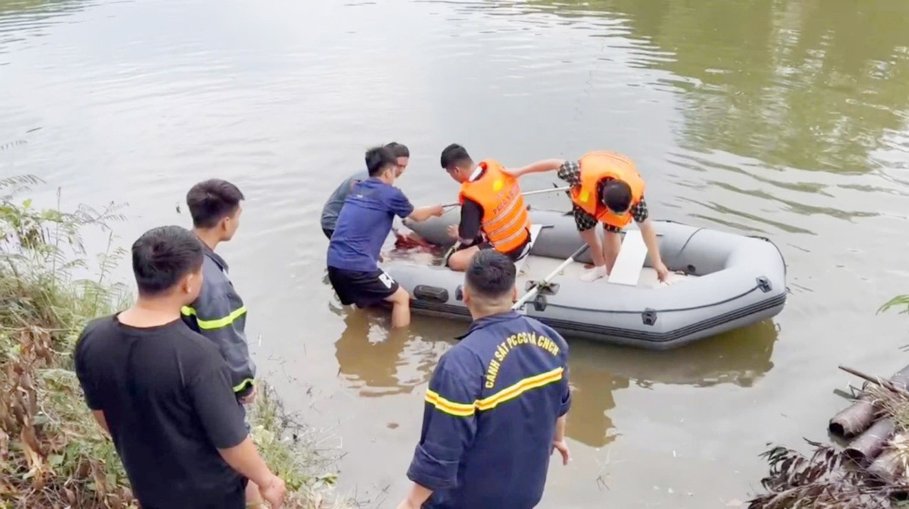 Hai mẹ con đuối nước tử vong ở đập- Ảnh 1.