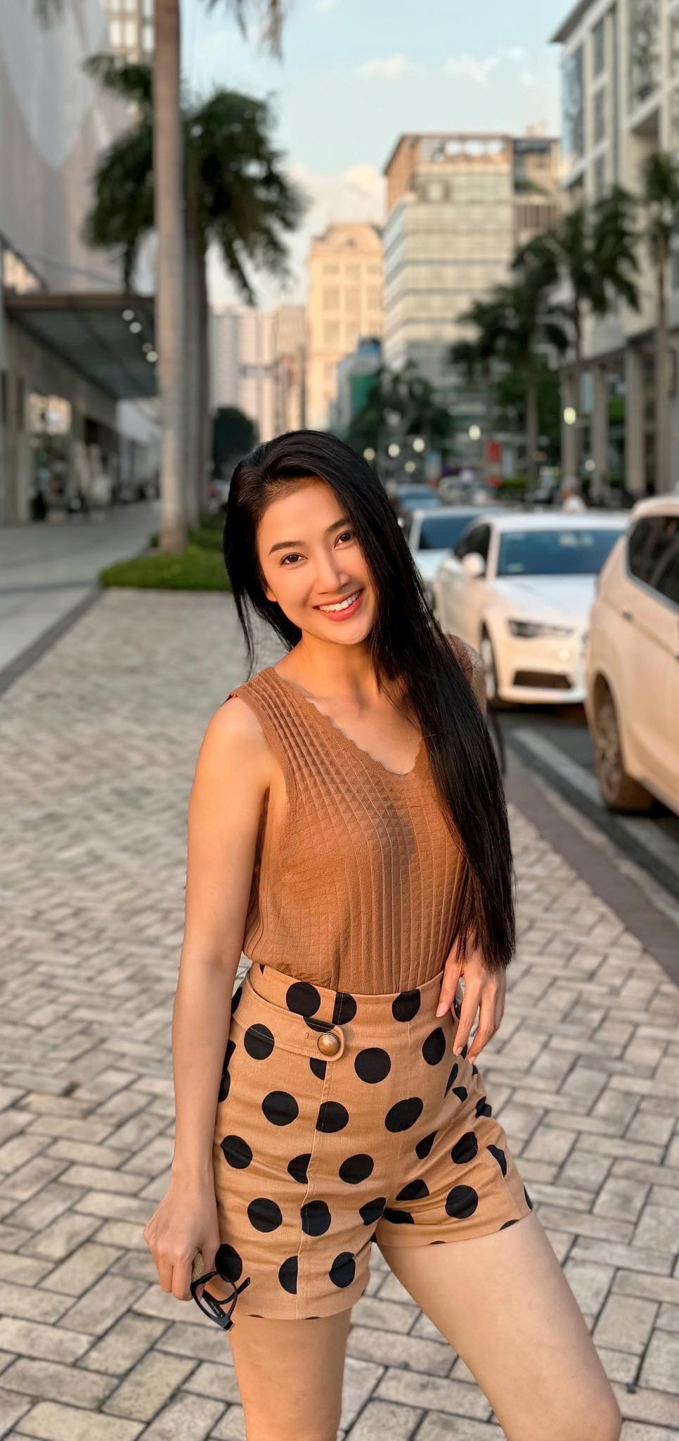 "Nữ ho&agrave;ng phim xưa" Quỳnh Lam 42 tuổi vẫn trẻ đẹp như g&aacute;i đ&ocirc;i mươi: B&iacute; quyết chống gi&agrave; kh&ocirc;ng tốn 1 xu, kh&ocirc;ng phải ăn uống hay tập luyện- Ảnh 2.