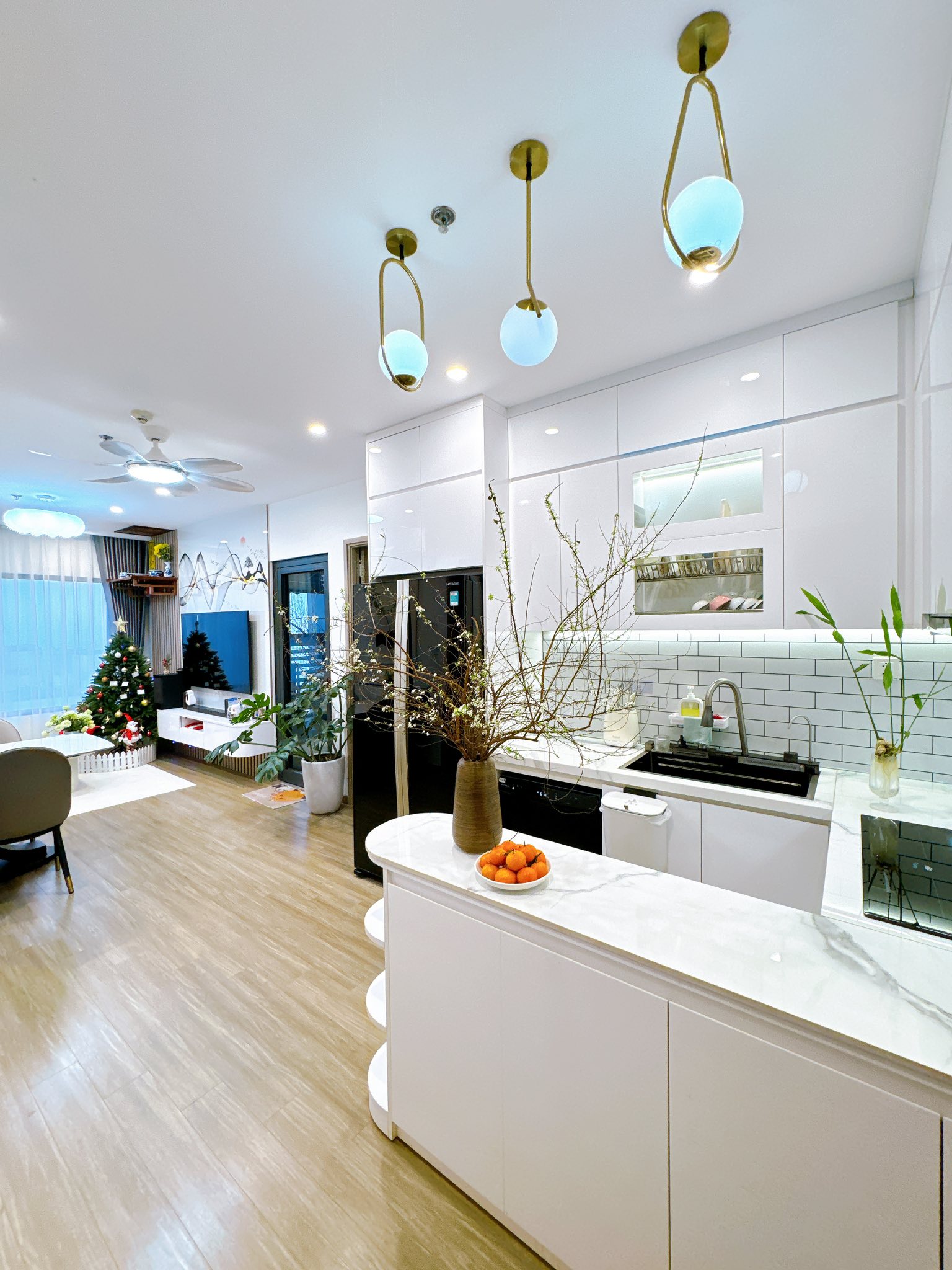 Hai lần l&agrave;m nội thất chung cư, vợ chồng H&agrave; Nội mới thấm: Sai một chi tiết l&agrave; mất cả m&eacute;t vu&ocirc;ng sống- Ảnh 3.