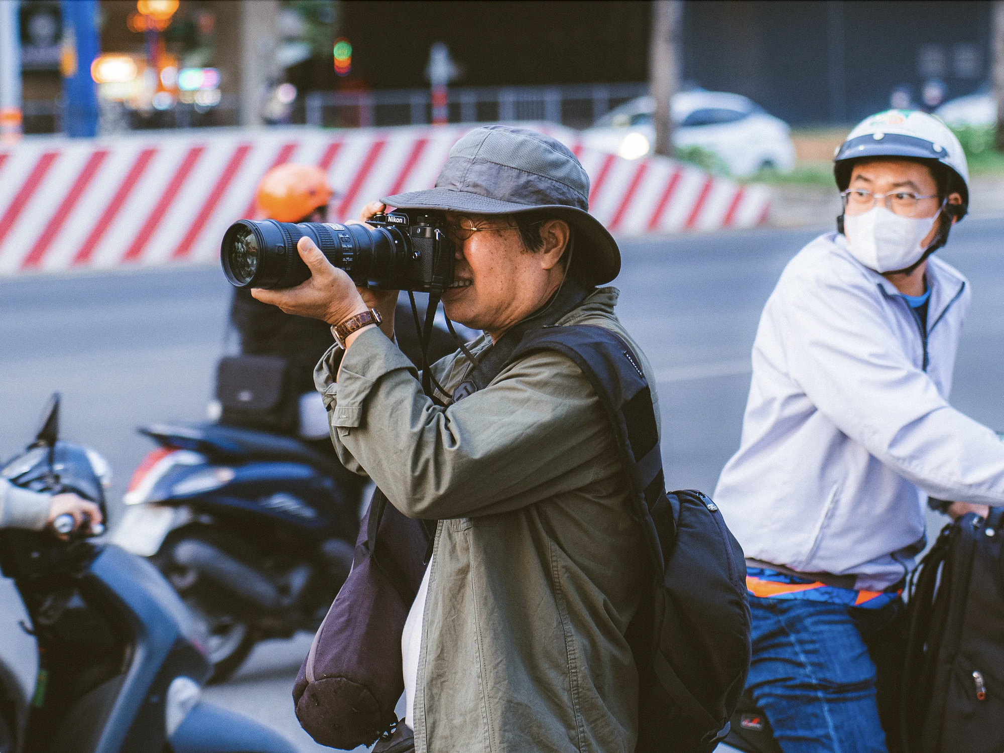 Mặt trời &ldquo;mở fan meeting&rdquo; tại Việt Nam khiến nửa giới nhiếp ảnh S&agrave;i G&ograve;n v&aacute;c t&agrave;i sản trăm triệu ra chầu chực- Ảnh 11.