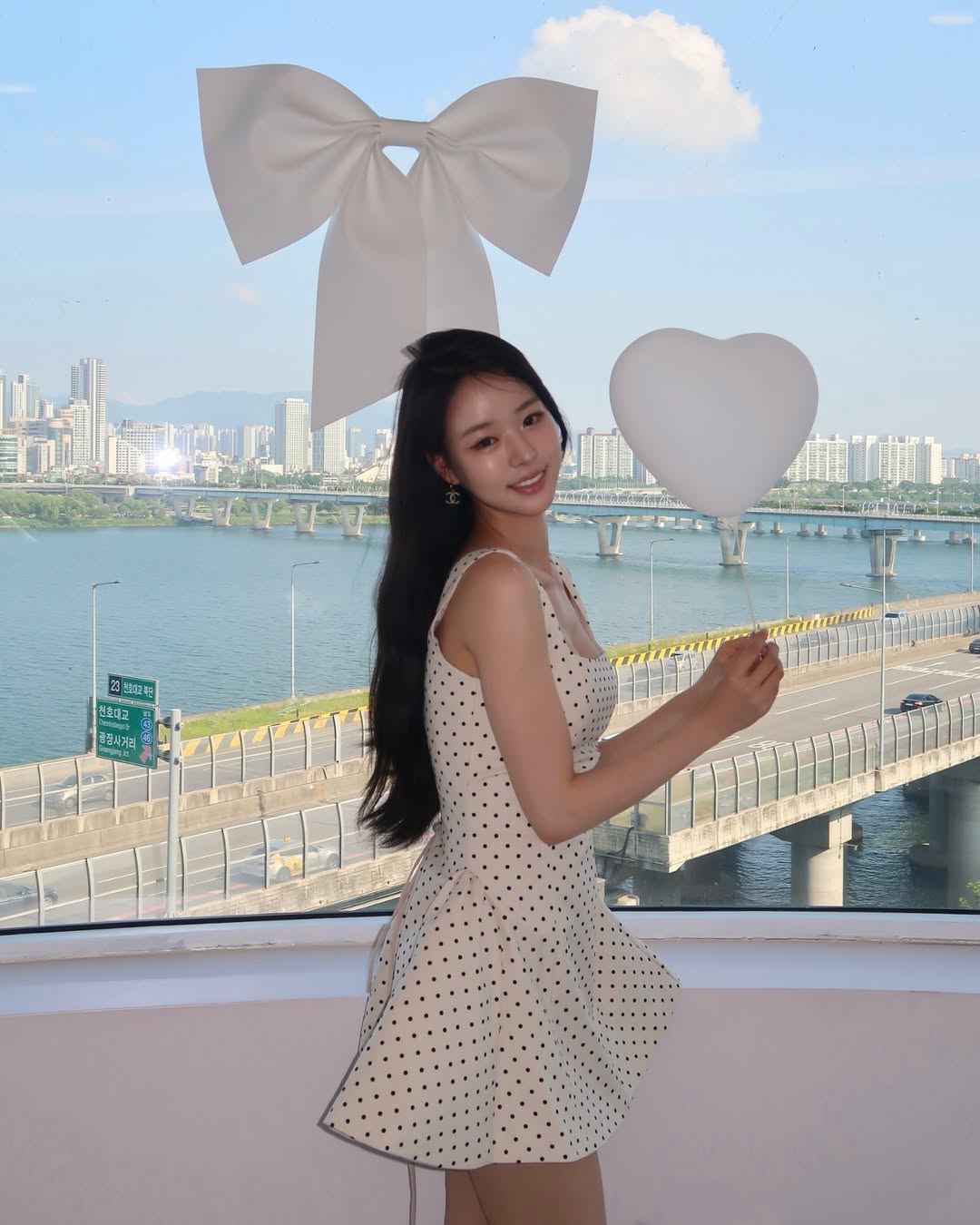 "Trùm cuối" Địa Ngục Độc Thân: Mỹ nữ mặt xinh như búp bê, body bốc lửa, sành điệu thôi nhé- Ảnh 14. "Trùm cuối" Địa Ngục Độc Thân: Mỹ nữ mặt xinh như búp bê, body bốc lửa, sành điệu thôi nhé- Ảnh 14.