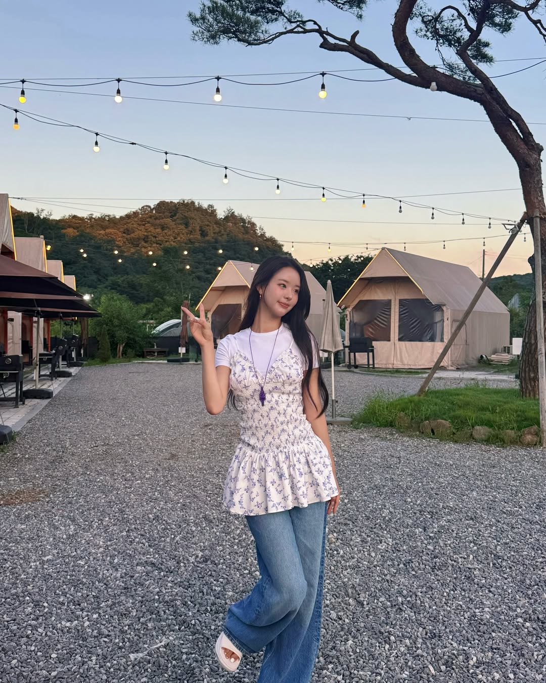 "Trùm cuối" Địa Ngục Độc Thân: Mỹ nữ mặt xinh như búp bê, body bốc lửa, sành điệu thôi nhé- Ảnh 13. "Trùm cuối" Địa Ngục Độc Thân: Mỹ nữ mặt xinh như búp bê, body bốc lửa, sành điệu thôi nhé- Ảnh 13.